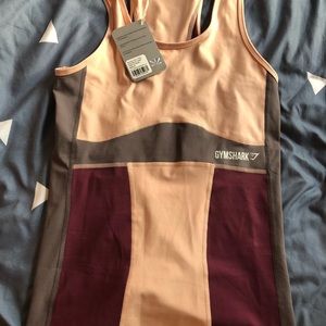Color block racerback tank GYMSHARK- size M